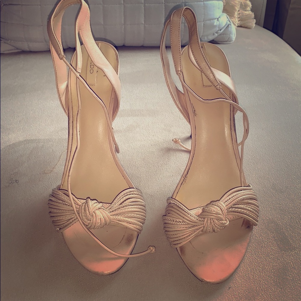 Light brown Sandler’s